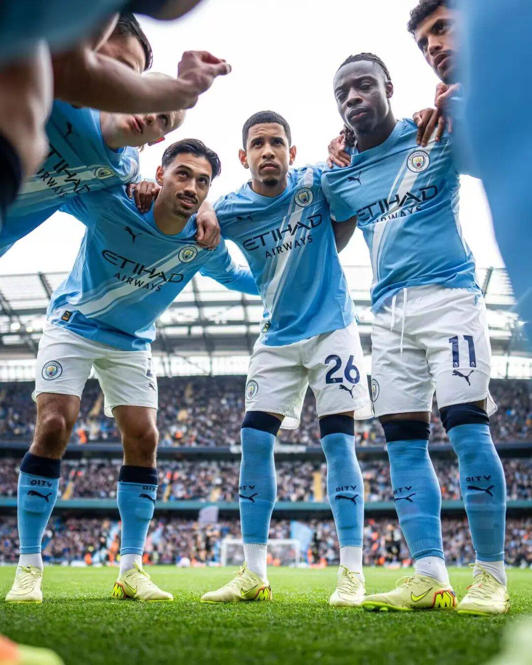 球迷：这队就是来收人头的（球迷吐槽：这队就是来刷数据的）