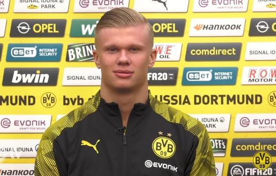 足球英超冬窗“标王”浮现，转会费惊人（英超冬窗最贵交易出炉 转会费数额惊人）