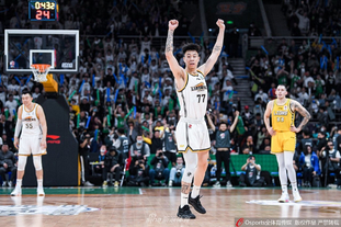 那不勒斯vs尤文：麦克托米奈首发，伊尔迪兹、小孔塞桑出战（意甲焦点战：那不勒斯对阵尤文，麦克托米奈先发，伊尔迪兹与小孔塞桑登场）