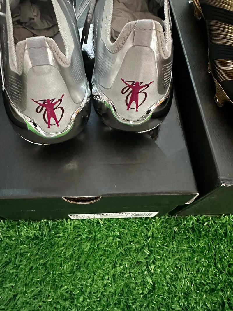 遗憾空砍！伦纳德20中10砍下30分，背靠背2场均贡献30+（空砍憾负！伦纳德20投10中砍下30分，背靠背两战场均30+）