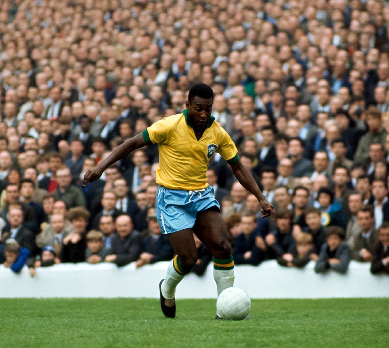 马卡：因伤阔别三个半月，伊斯科本轮西甲复出但出场时间待定（马卡：伊斯科因伤缺阵三个半月后本轮西甲复出，具体出场时间未定）