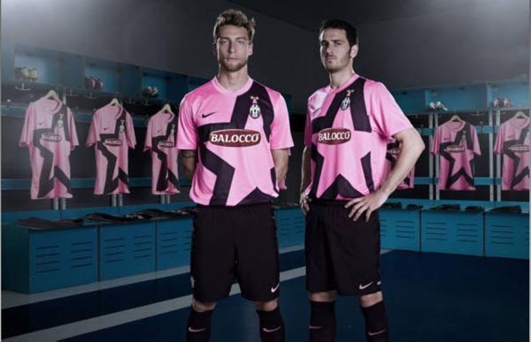 记者：佛罗伦萨球员不满基恩500万高薪，后者态度也存在问题（记者称佛罗伦萨更衣室不满基恩500万年薪，其态度问题亦引发争议）