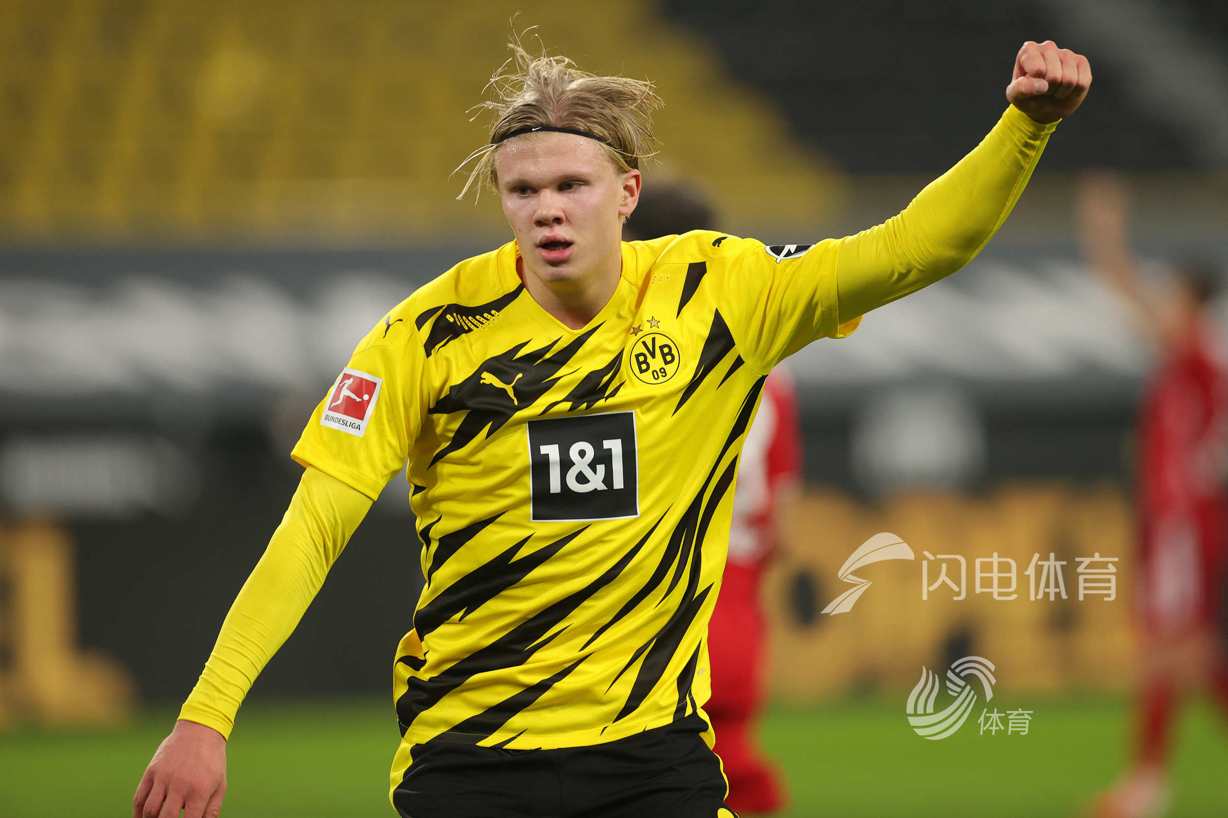 普通市民梅先生，一对情侣拍摄约会视频意外将梅西也录入其中