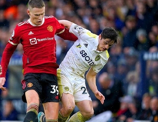 C罗亚冠二级首秀数据：登场45分钟送助攻，2次射门全部射偏（C罗亚冠二级首秀表现：出场45分钟送助攻，2次射门均偏出）