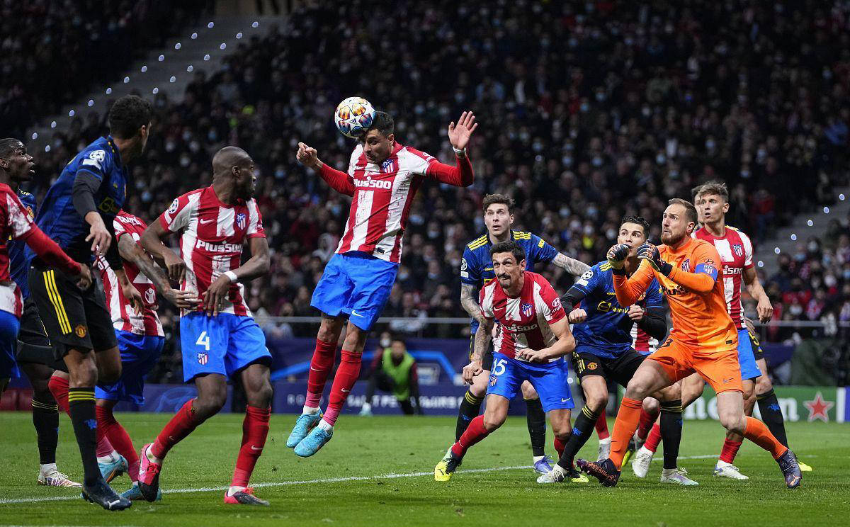 热议国安输球：下半场人员配置有问题；下赛季亚冠前景不乐观（国安失利引发热议：下半场用人存疑，来季亚冠前景堪忧）