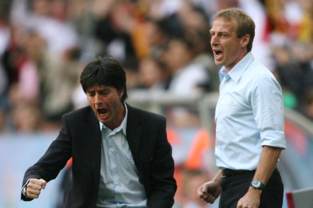 欧文突破防守造成杀伤球成功（欧文强突撕裂防线，造犯规并打成）