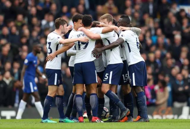 回购价2300万欧，记者：国米预计会在明夏买回小斯坦科维奇（记者：国米计划明夏以2300万欧回购小斯坦科维奇）